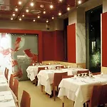Отель Ariosto 4*